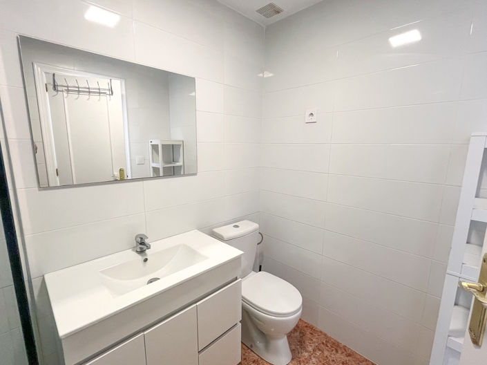 Image No.31-2 Bed Apartment for sale