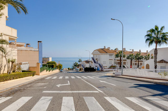 Image No.27-2 Bed Apartment for sale