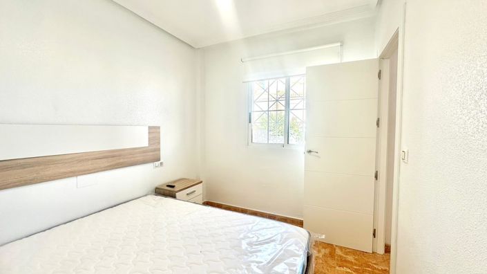 Image No.20-Appartement de 2 chambres à vendre à Torrevieja