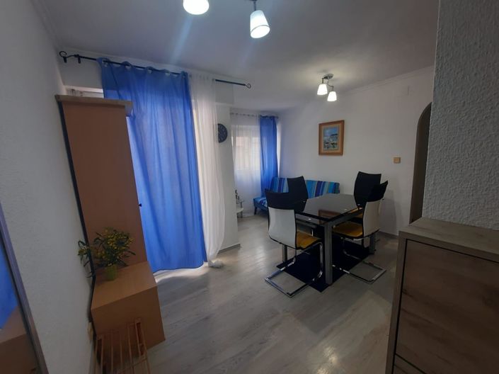 Image No.2-Appartement de 2 chambres à vendre à Torrevieja