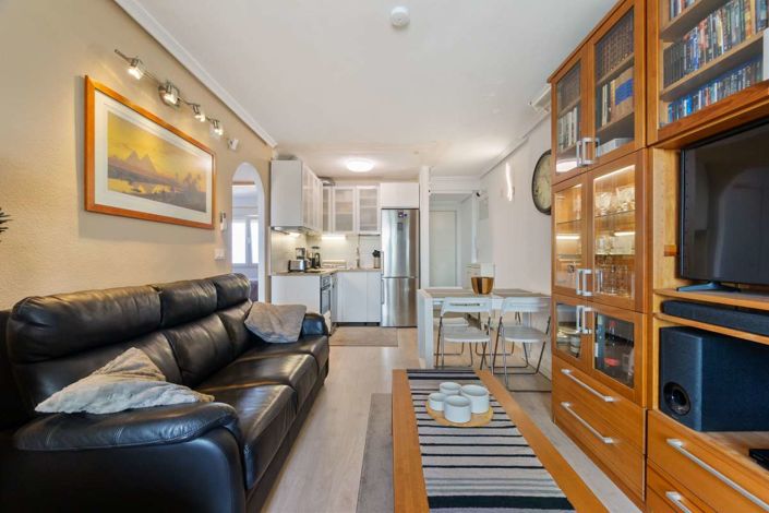 Image No.2-Appartement de 2 chambres à vendre à Torrevieja