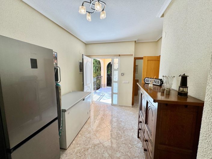 Image No.17-3 Bed Villa for sale