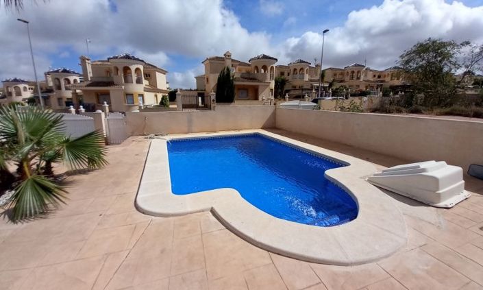 Image No.15-Villa de 4 chambres à vendre à Pinar de Campoverde