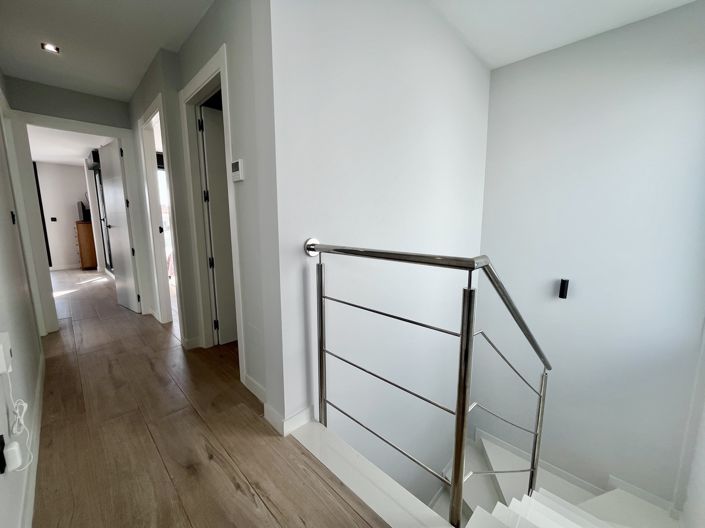 Image No.28-4 Bed Villa for sale