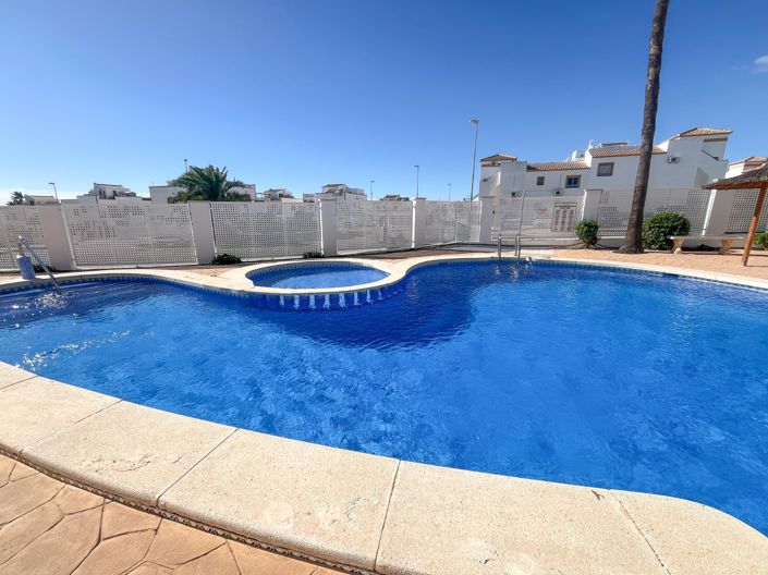 Image No.20-2 Bed Apartment for sale