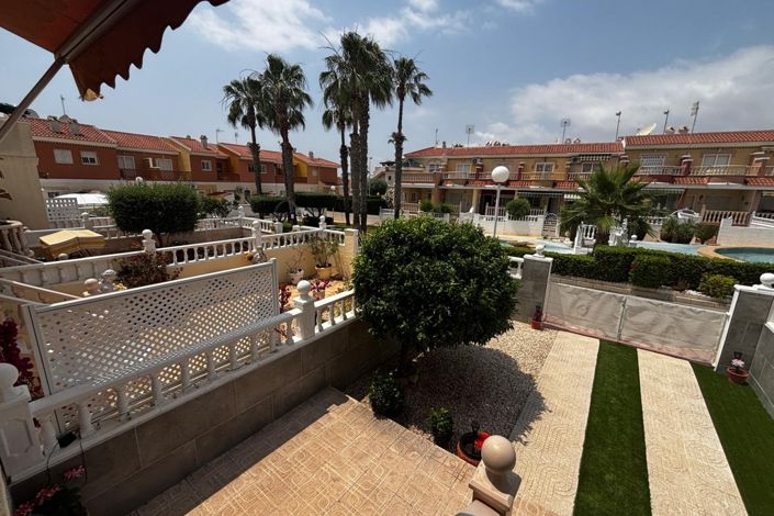 Image No.27-3 Bed Property for sale