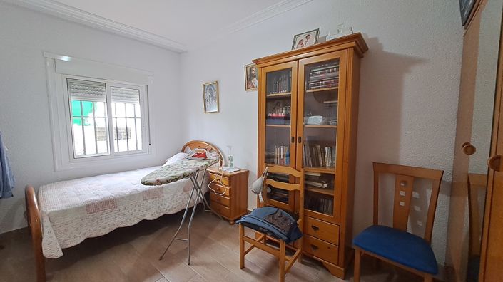 Image No.4-3 Bed Property for sale