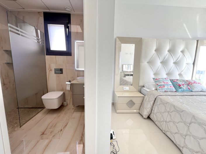 Image No.14-5 Bed Villa for sale