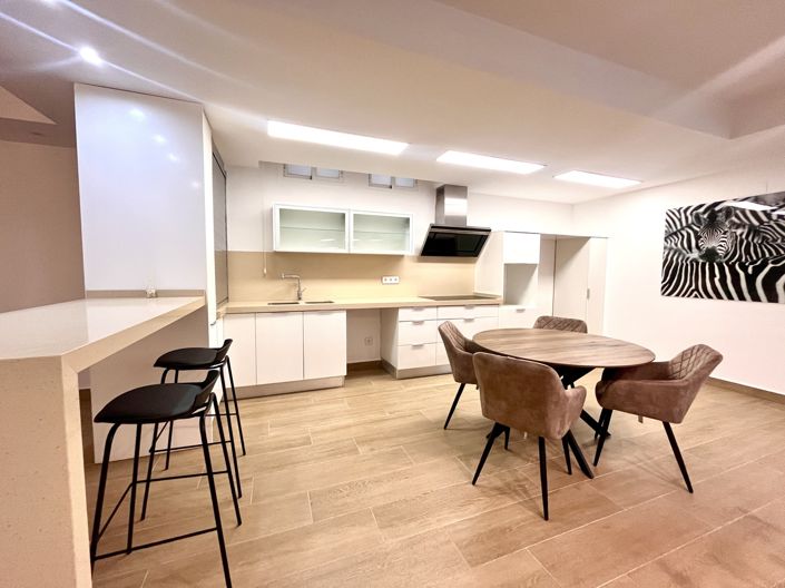 Image No.32-5 Bed Villa for sale