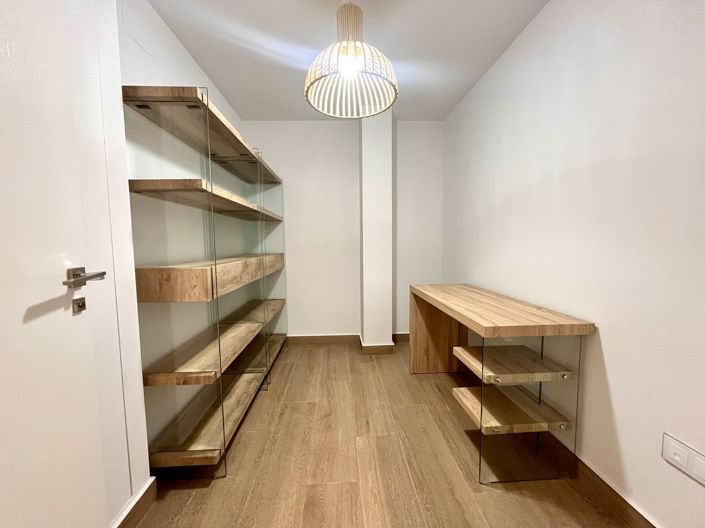 Image No.33-5 Bed Villa for sale