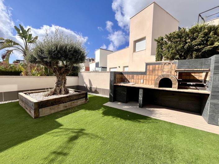 Image No.41-5 Bed Villa for sale