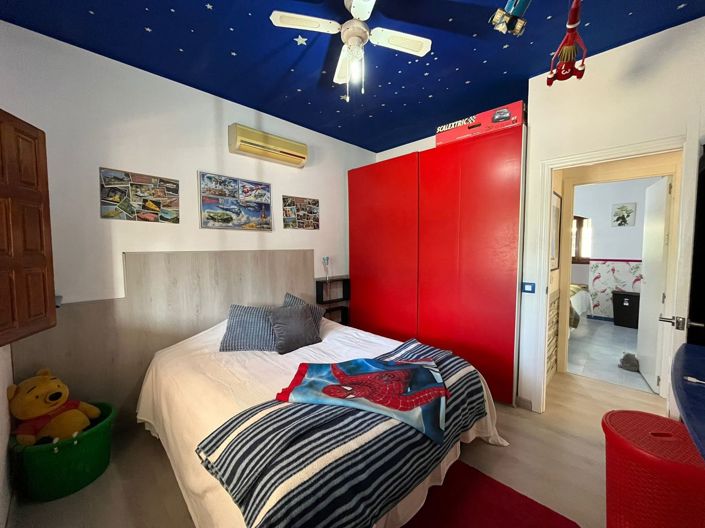 Image No.8-6 Bed Villa for sale