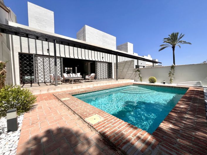 Image No.1-2 Bed Property for sale