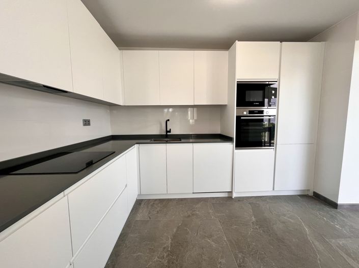 Image No.7-6 Bed Villa for sale