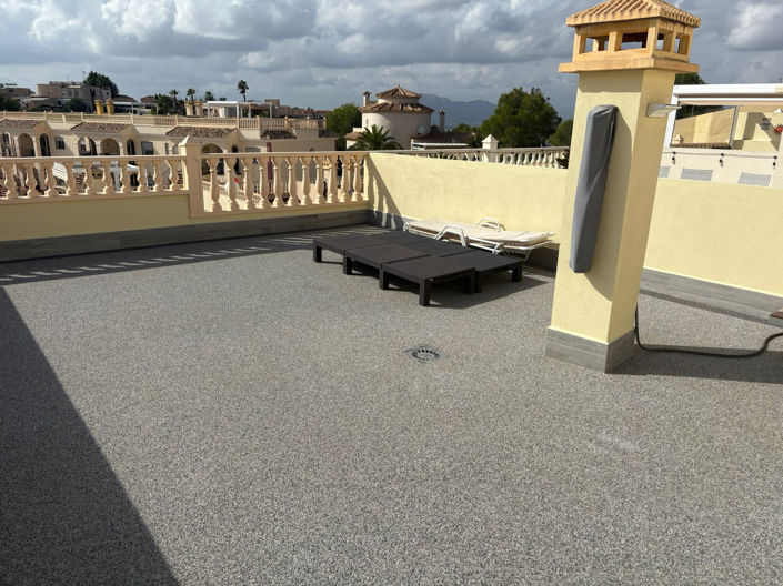 Image No.20-2 Bed Apartment for sale