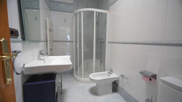 Image No.48-5 Bed Apartment for sale