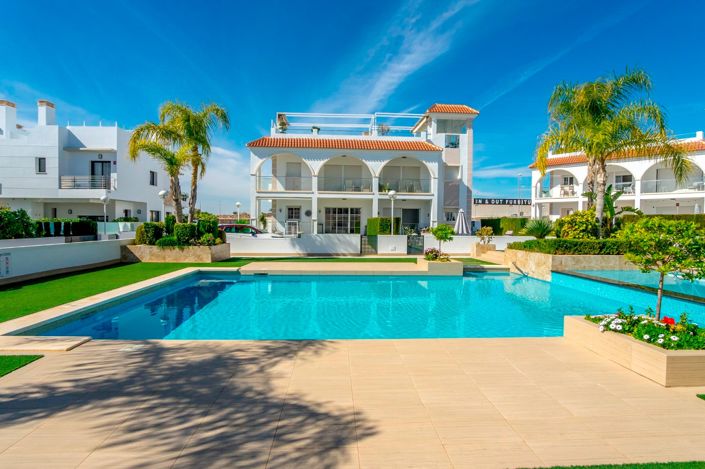 Image No.36-2 Bed Apartment for sale