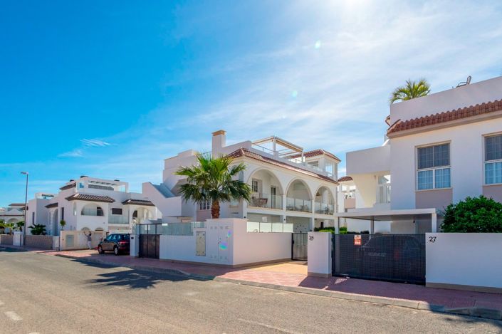 Image No.37-2 Bed Apartment for sale