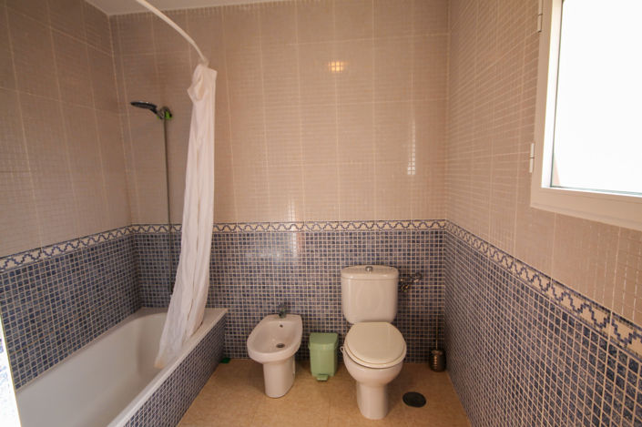 Image No.20-3 Bed Apartment for sale