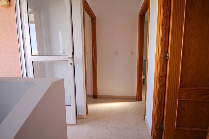 Image No.25-3 Bed Apartment for sale