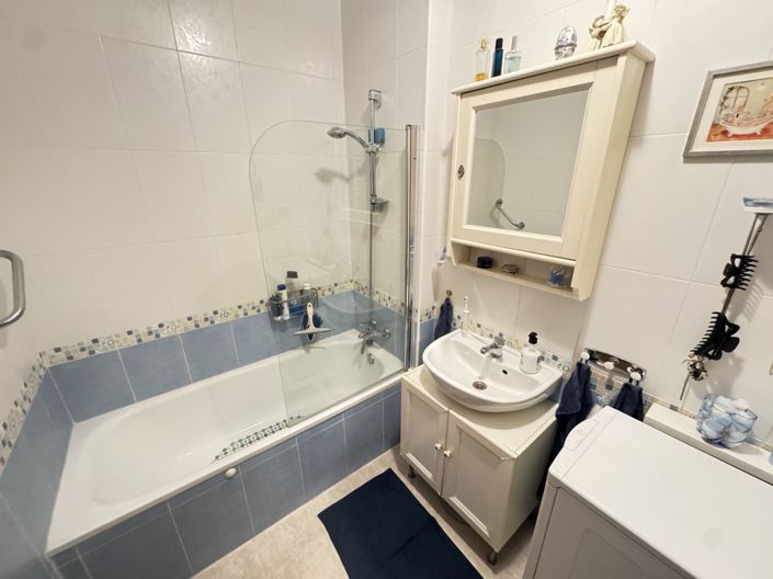 Image No.15-2 Bed Apartment for sale