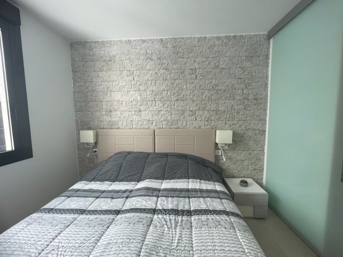 Image No.12-3 Bed Apartment for sale