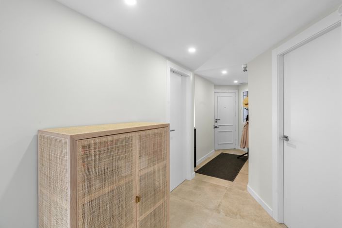 Image No.12-3 Bed Apartment for sale