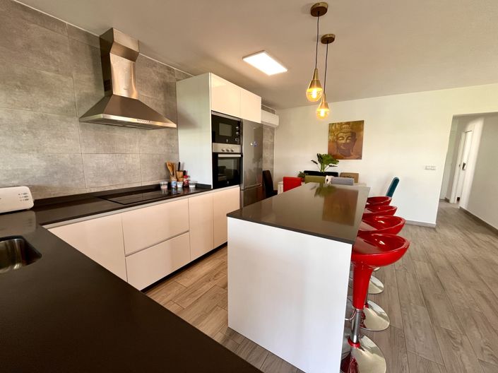 Image No.12-3 Bed Villa for sale