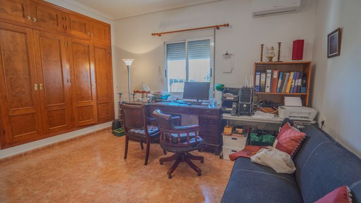 Image No.21-3 Bed Villa for sale