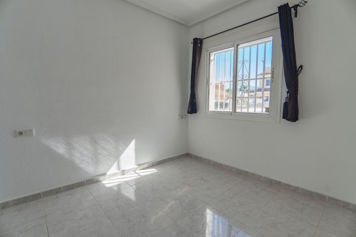 Image No.14-4 Bed Villa for sale