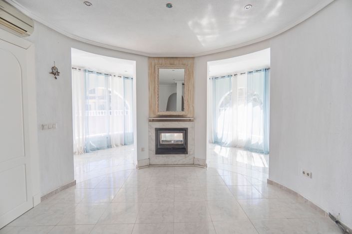 Image No.5-4 Bed Villa for sale