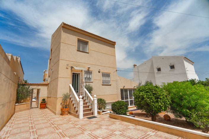 Image No.4-5 Bed Villa for sale