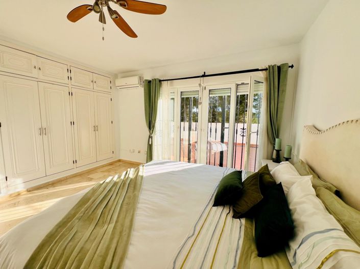 Image No.20-3 Bed Villa for sale