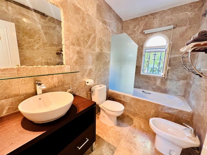 Image No.21-3 Bed Villa for sale