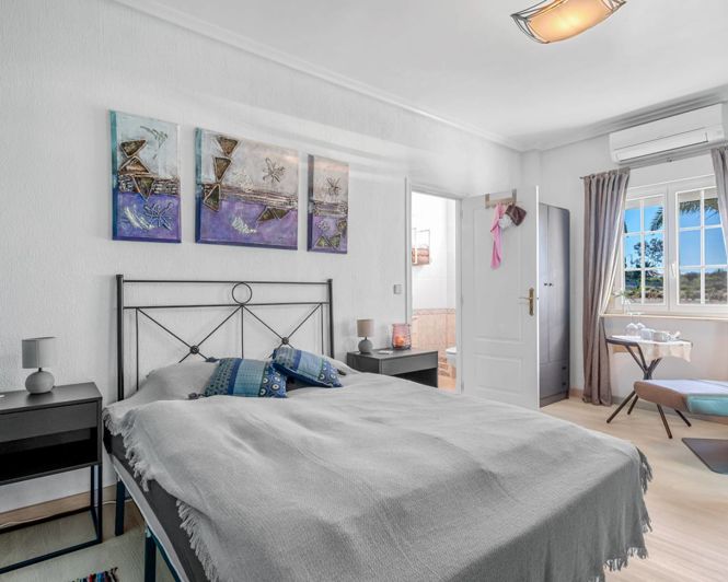 Image No.24-Villa de 10 chambres à vendre à Los Montesinos