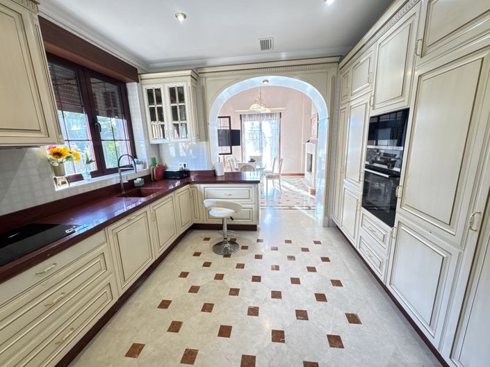 Image No.19-4 Bed Villa for sale