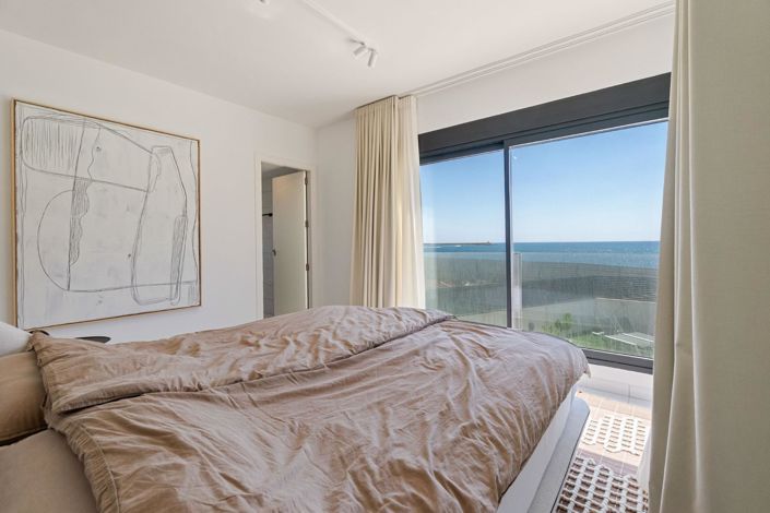 Image No.14-5 Bed Villa for sale