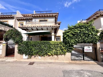 Propriété de 3 chambres à vendre à La Zenia