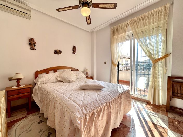 Image No.3-Propriété de 3 chambres à vendre à La Zenia