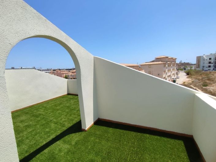 Image No.21-2 Bed Property for sale