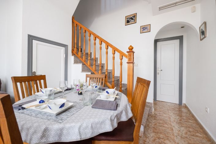 Image No.14-2 Bed Property for sale