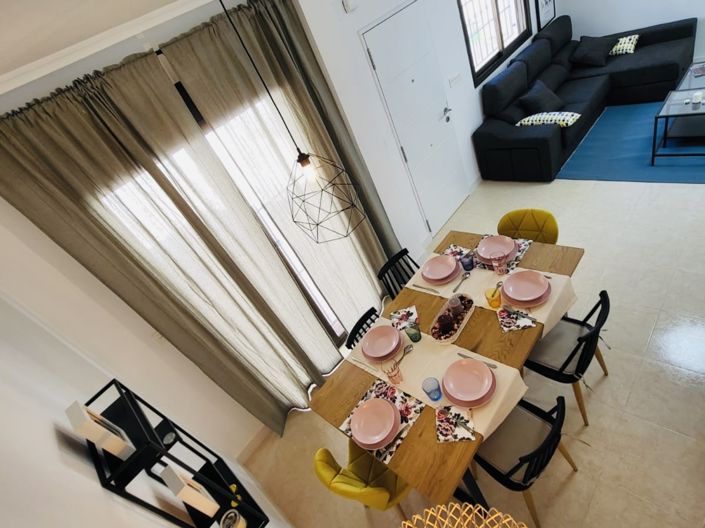 Image No.10-3 Bed Property for sale