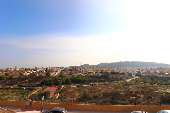 Image No.25-3 Bed Property for sale