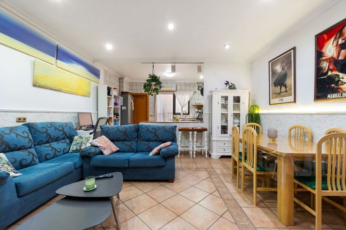 Image No.3-3 Bed Property for sale