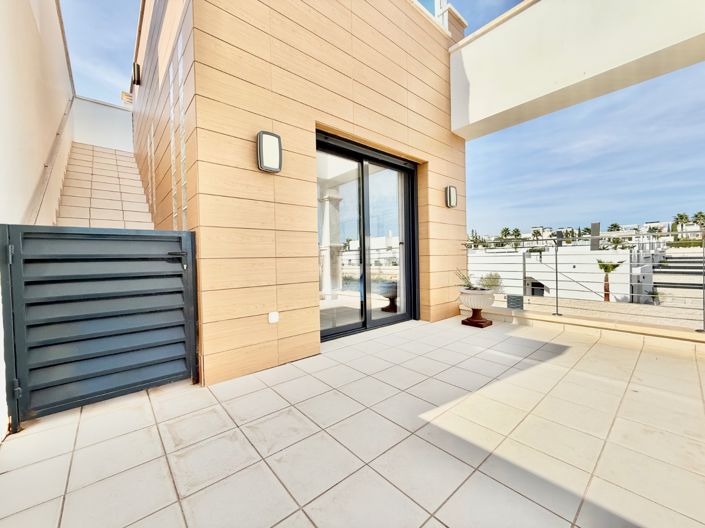 Image No.34-3 Bed Property for sale