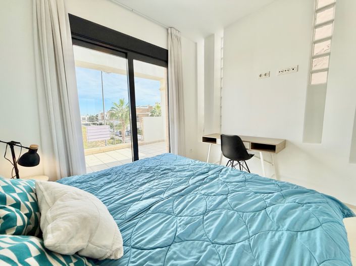 Image No.36-3 Bed Property for sale