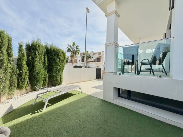 Image No.44-3 Bed Property for sale