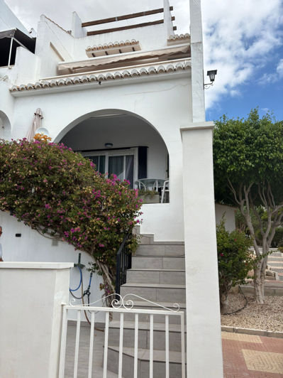 Image No.10-2 Bed Property for sale