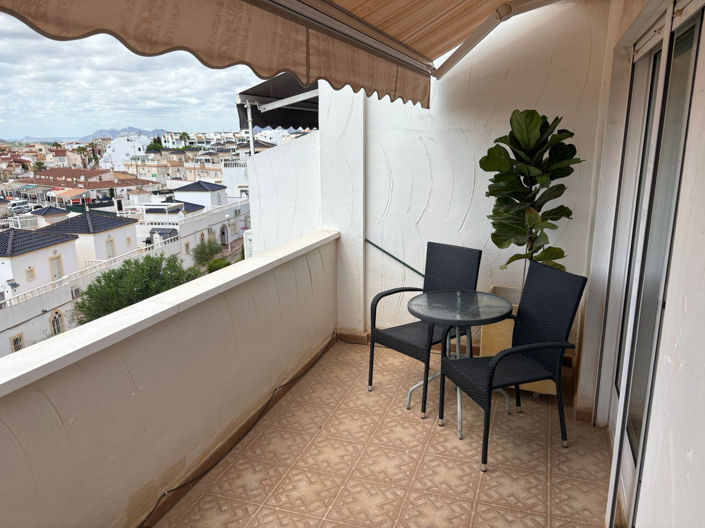 Image No.16-2 Bed Property for sale