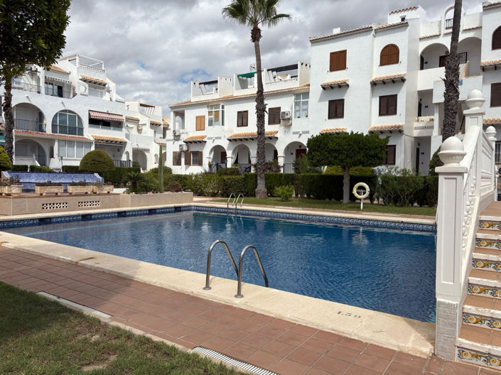 Image No.24-2 Bed Property for sale